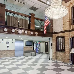 Hotel Howard Johnson By Wyndham Airport, Newark